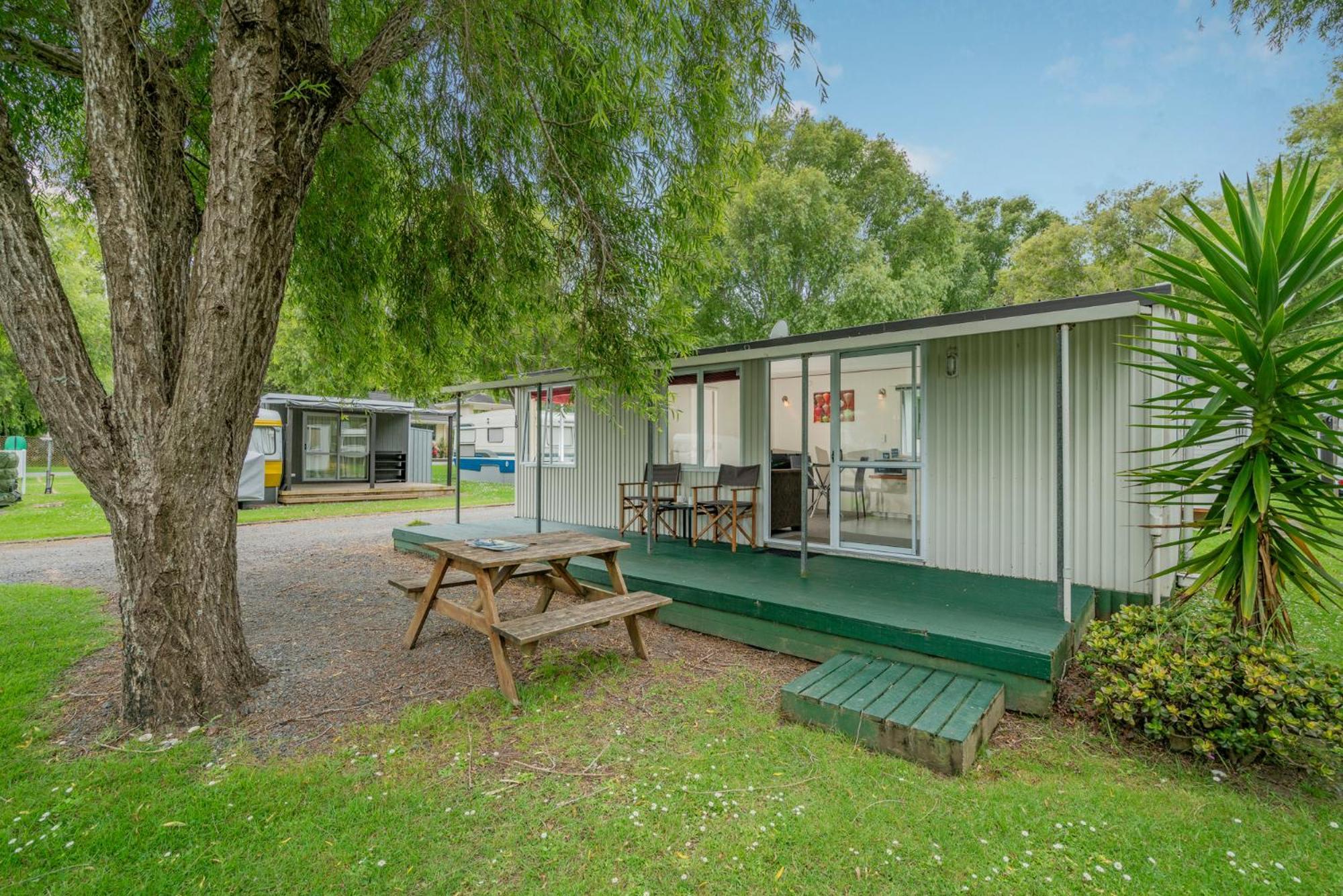 Coromandel Shelly Beach Top 10 Holiday Park Exterior photo