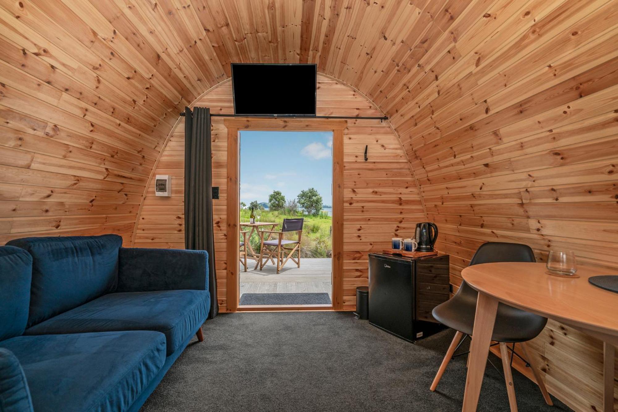 Coromandel Shelly Beach Top 10 Holiday Park Room photo