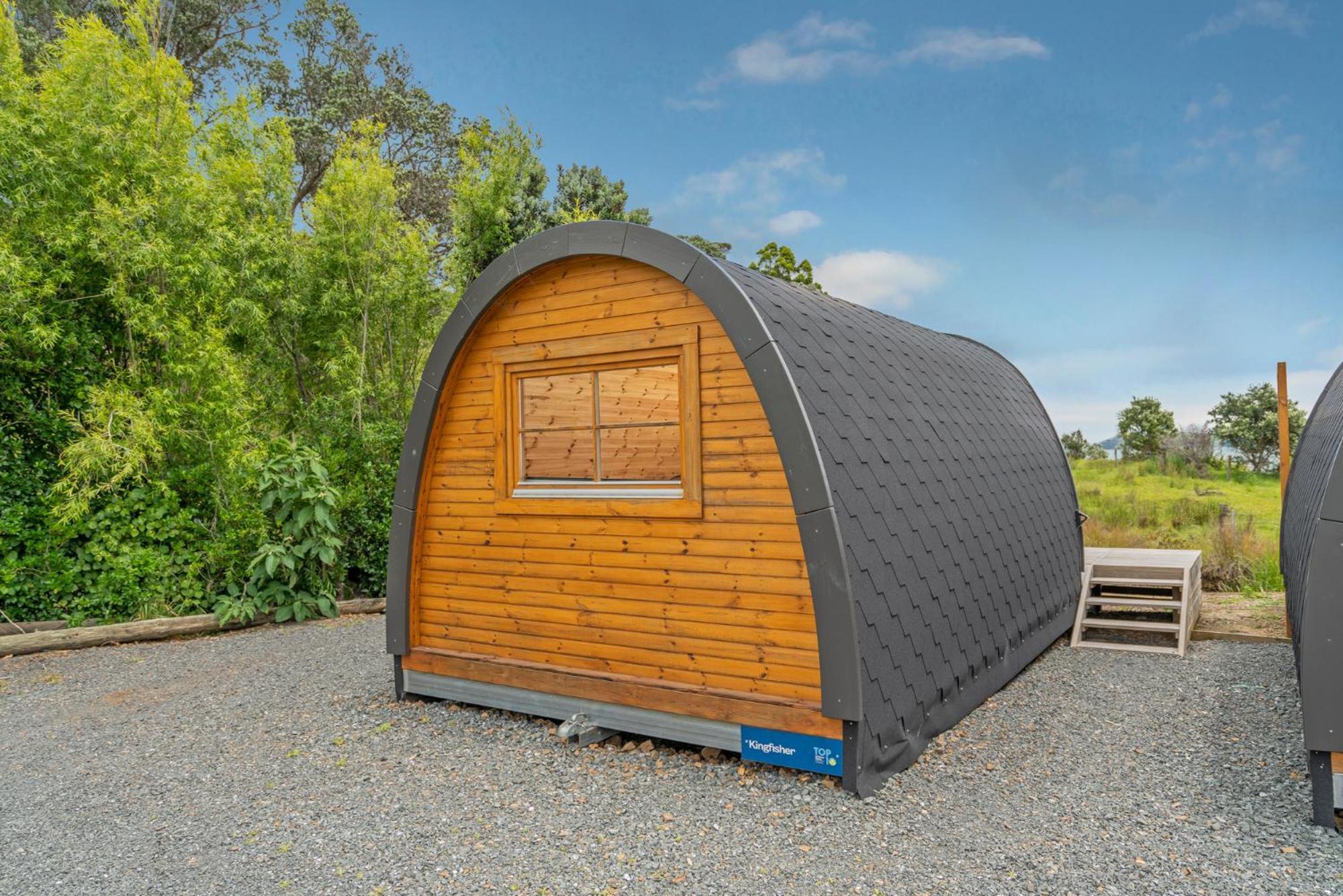 Coromandel Shelly Beach Top 10 Holiday Park Room photo